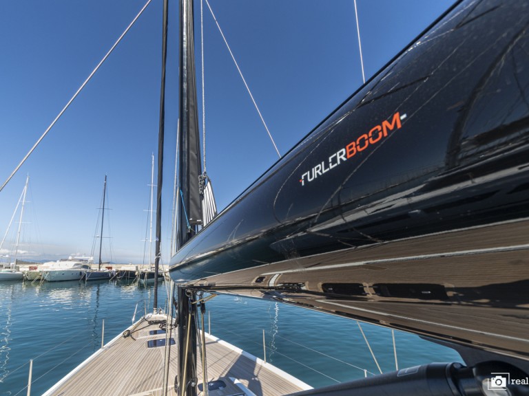 Location bateau Porto Rotondo pas cher Solaris 55