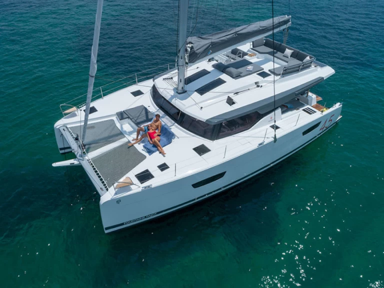 Louer Catamaran avec ou sans skipper Fountaine Pajot à Taranto
