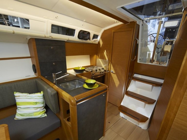 Louez un Jeanneau Sun Odyssey 349 à Lefkáda