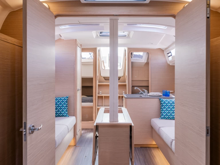 Location bateau Dubrovnik pas cher Dufour 37