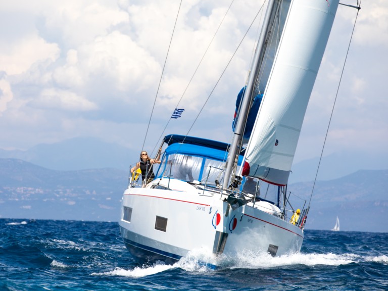 Bénéteau Oceanis 46 a louer à Le Pirée