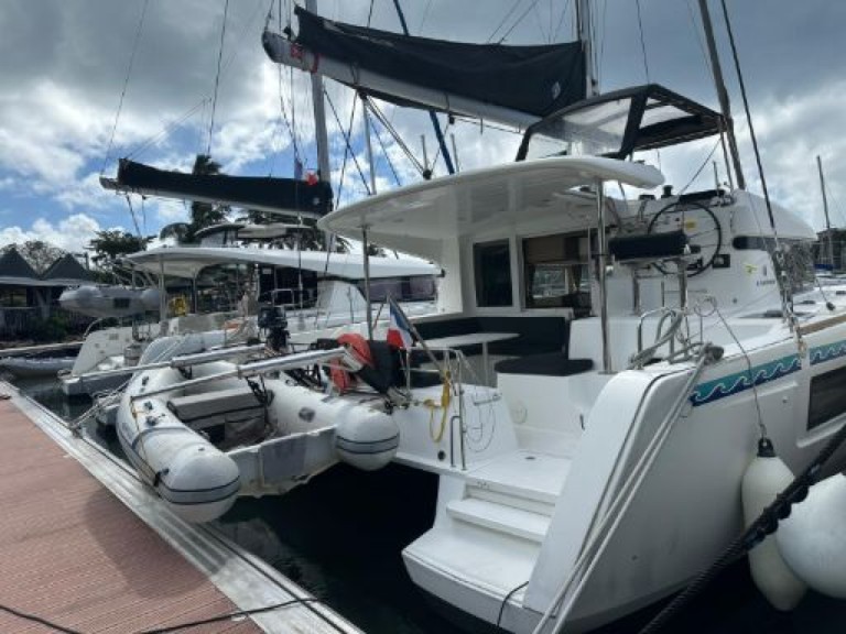 Location à Le Marin - Lagoon Lagoon 40 sur SamBoat