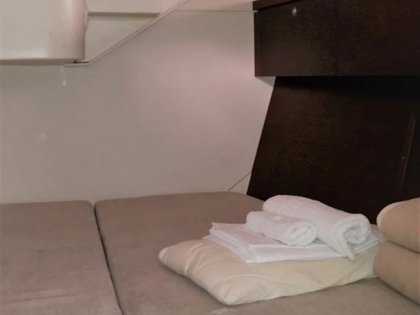 Hanse Hanse 540 E a louer à Salamína