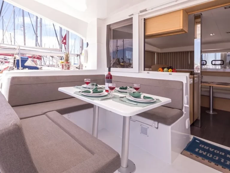 Louez un Lagoon Lagoon 39 à Préveza