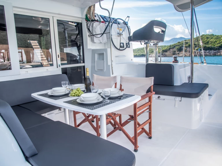 Louez un Lagoon Lagoon 40 à Préveza