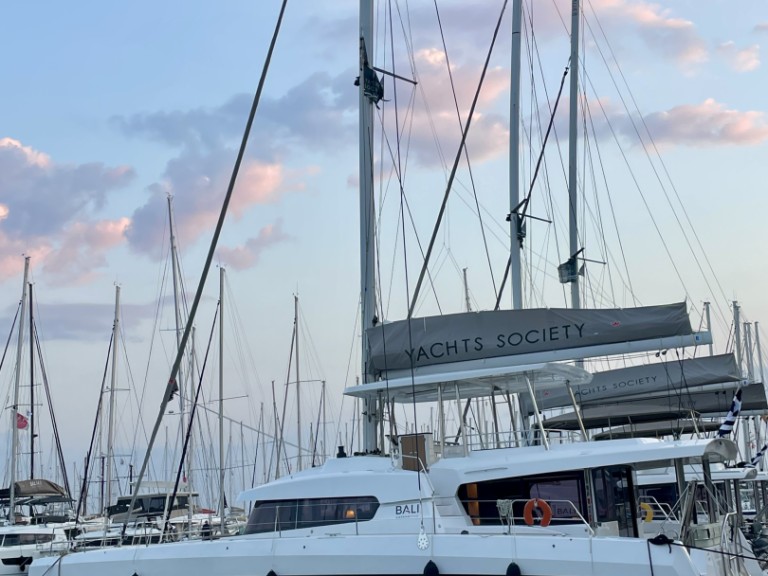 Location bateau Álimos pas cher Bali 5.8