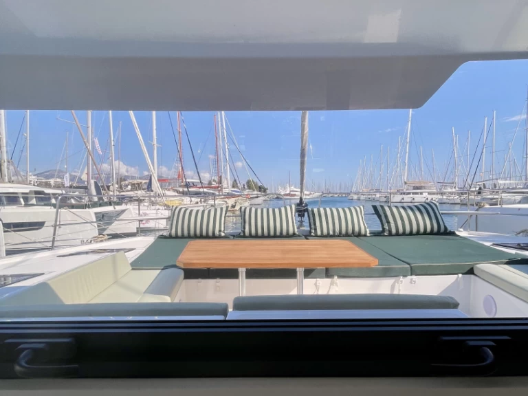 Bali Catamarans Bali 4.6 a louer à Álimos