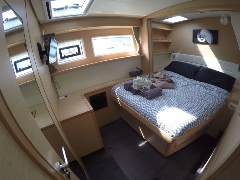 Louez un Lagoon Lagoon 52 F à Capo d'Orlando