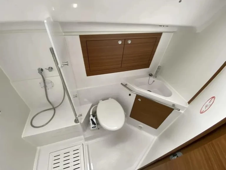 Location bateau Sibenik pas cher Oceanis 40.1