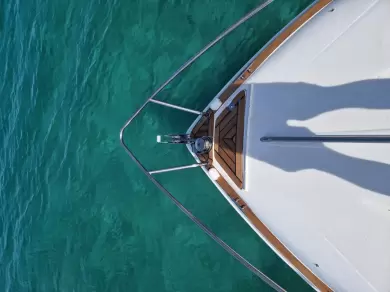 Louer Bateau à moteur avec ou sans skipper Chris Craft à Otranto