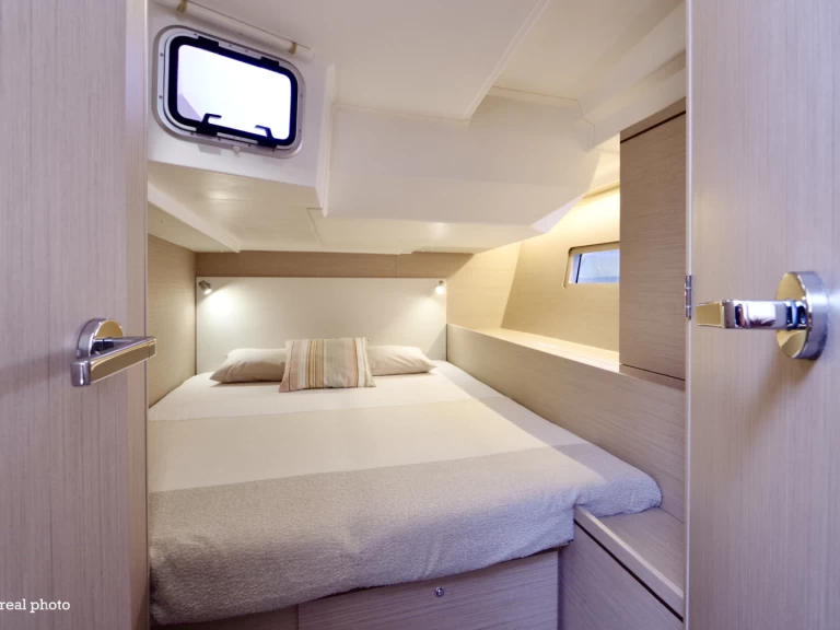 Location bateau Bénéteau Oceanis 51.1 à Cannigione sur Samboat