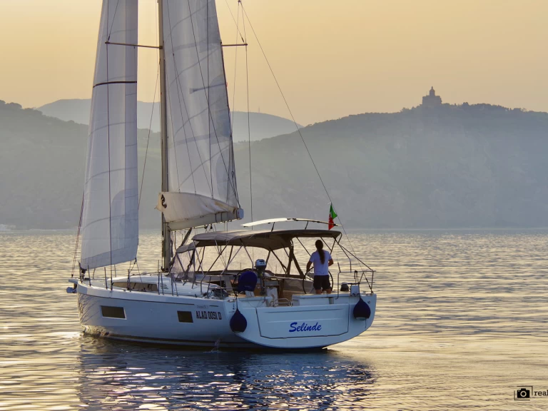 Louez un Bénéteau Oceanis 51.1 à Furnari