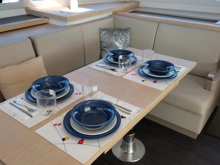 Louer Catamaran avec ou sans skipper Fountaine Pajot à Cannigione