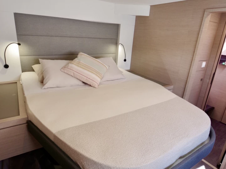 Catamaran à louer à Cannigione au meilleur prix