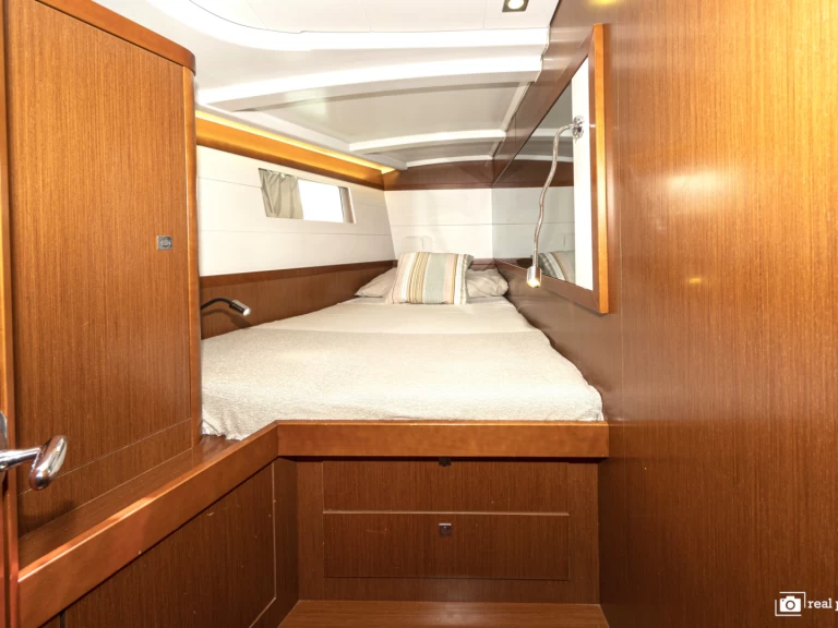 Bénéteau Oceanis 48 a louer à Puntone