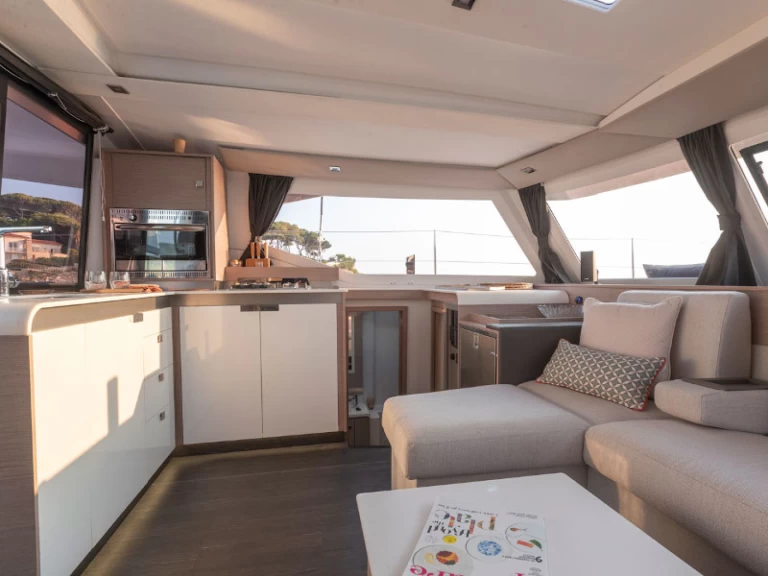 Location bateau Taranto pas cher Isla 40