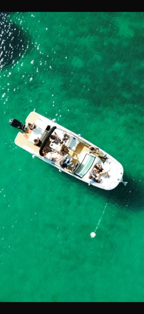 Louez un Sea Ray  250 sdx à Port Fréjus