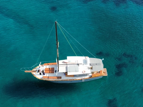 Louez un Greece Amazon  à Vari-Voula-Vouliagmeni