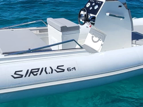 Location Semi-rigide Astronautica avec permis