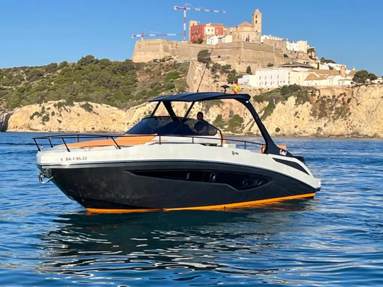FIM 340 REGINA a louer à Ibiza (Ville)