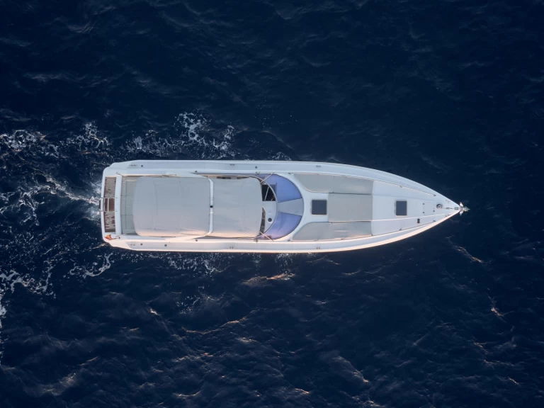 Bateau à moteur à louer à Ibiza Magna au meilleur prix