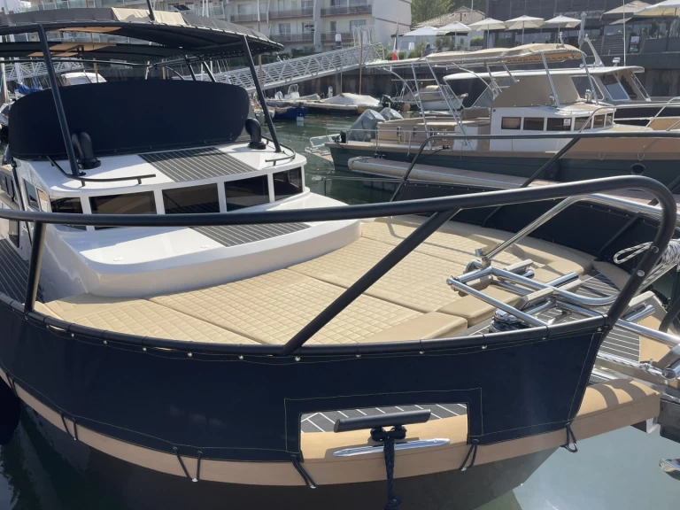 Location bateau Beacher Beacher V10.2 Croisière à Port d'Arcachon sur Samboat