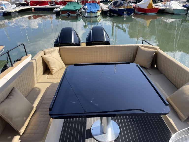 Bateau à moteur à louer à Port d'Arcachon au meilleur prix