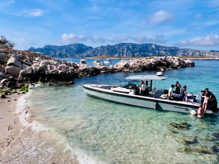 Bateau à moteur à louer à Marseille au meilleur prix