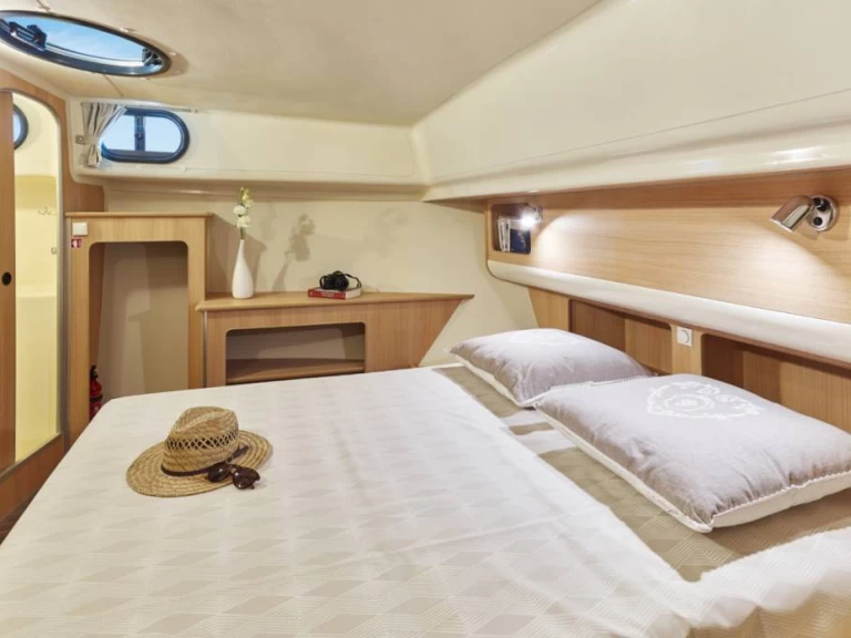 Location bateau Buzet-sur-Baïse pas cher Sixto