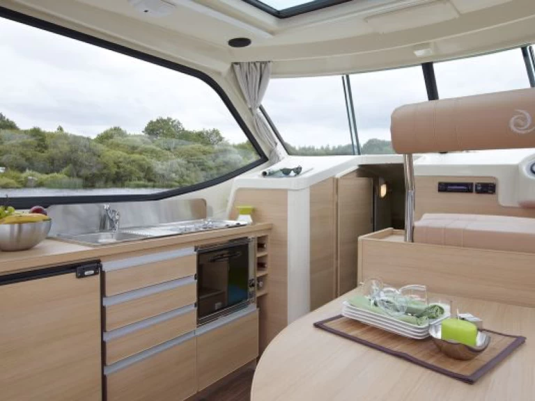 Location Péniche à Joigny - Sedan Primo