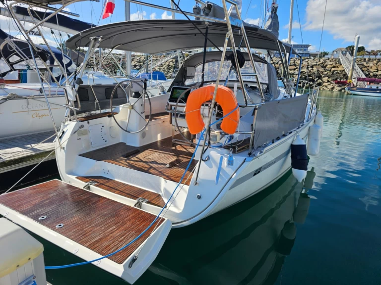 Location bateau Toulon pas cher Bavaria 40 Cruiser