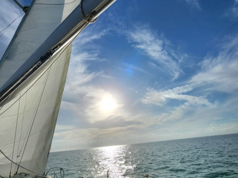 Location Voilier Bénéteau avec permis