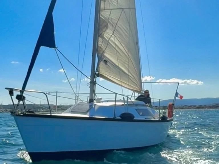 Dufour Dufour 1800 a louer à Saint-Tropez