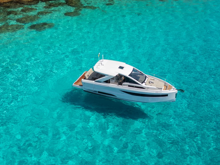 Location à Ibiza (Ville) - Jeanneau DB 37 sur SamBoat