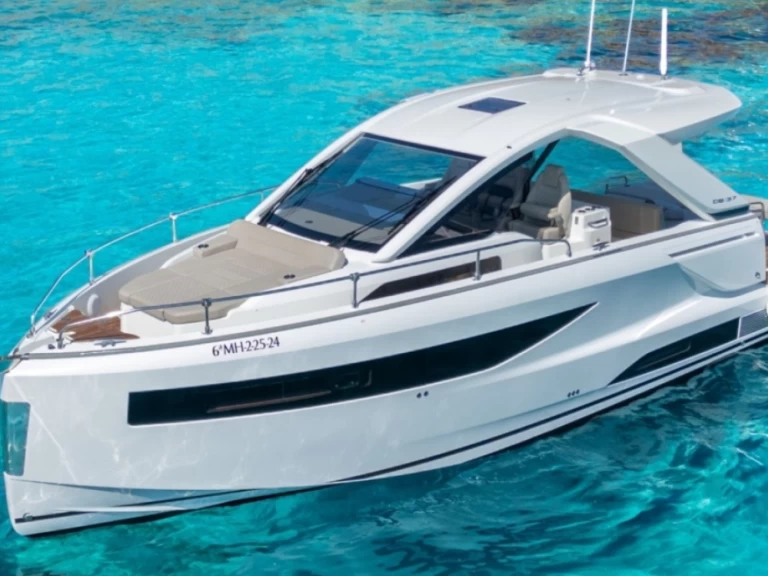 Location Bateau à moteur Jeanneau avec permis