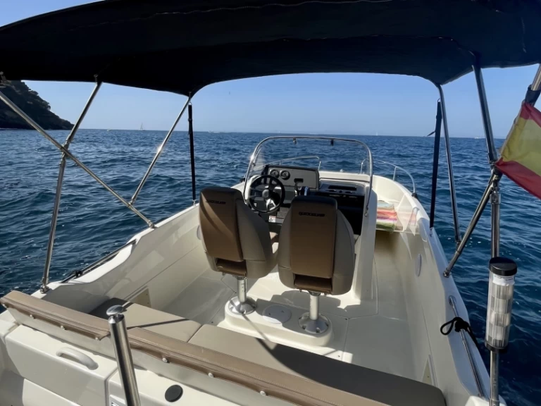 Location bateau Roses pas cher Activ 605 Open