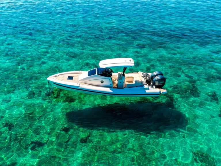 Semi-rigide à louer à Split au meilleur prix