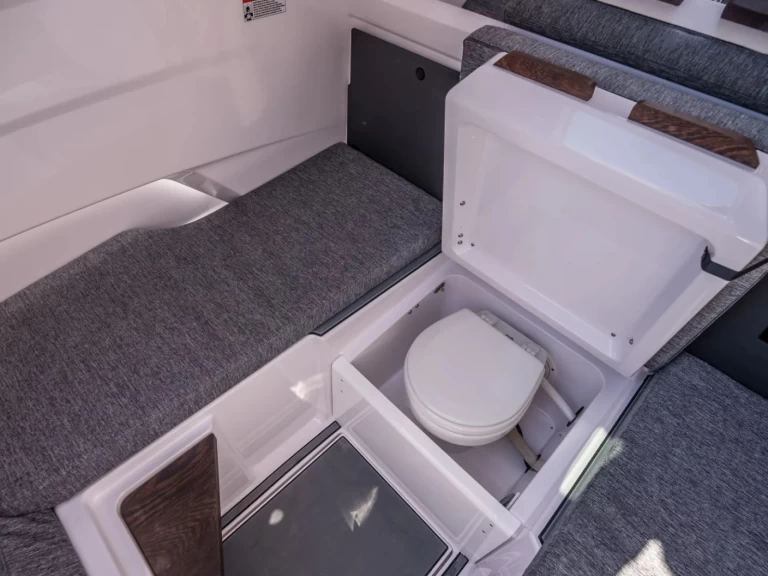 Louez un Axopar Axopar 29 XC Cross Cabin à La Trinité-sur-Mer