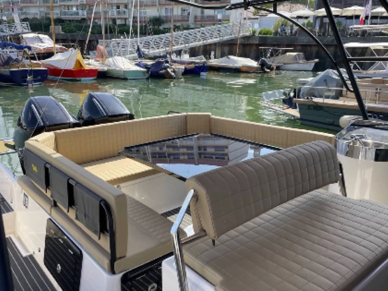 Location bateau Beacher Beacher V10.2 Croisière à Grand Piquey sur Samboat