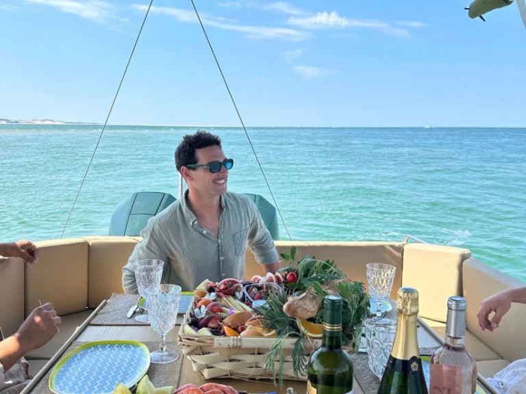 Beacher Beacher V10.2 Croisière a louer à Grand Piquey