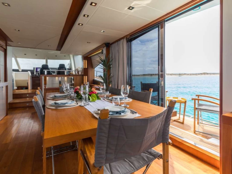 Location Yacht à Ibiza (Ville) - Sunseeker PLAY THE GAME