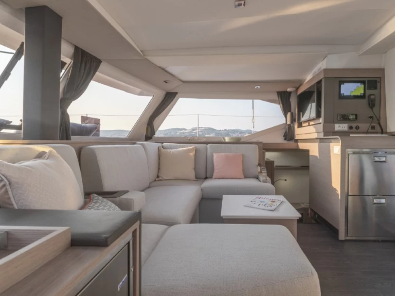 Location Catamaran à Propriano - Fountaine Pajot Isla 40