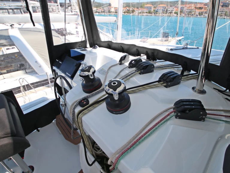 Louez un Lagoon Lagoon 43 à Rogoznica