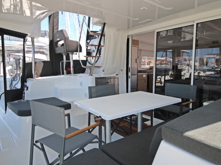 Location Catamaran à Rogoznica - Lagoon Lagoon 43