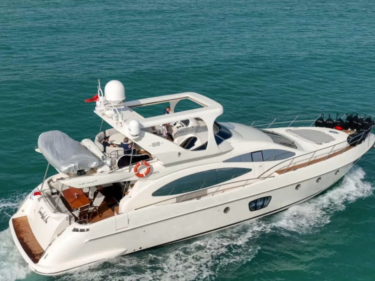 Location à Vlora - Azimut Azimut 68 sur SamBoat