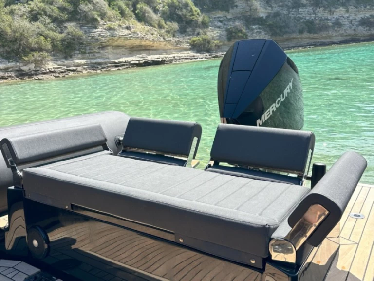 Semi-rigide à louer à Bonifacio au meilleur prix