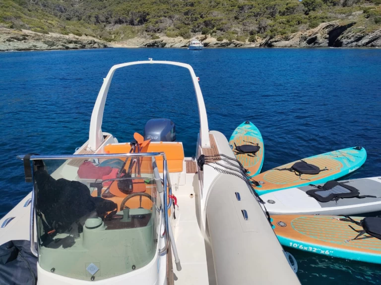 Location à Hyères - Capelli Capelli 770 Luxe sur SamBoat