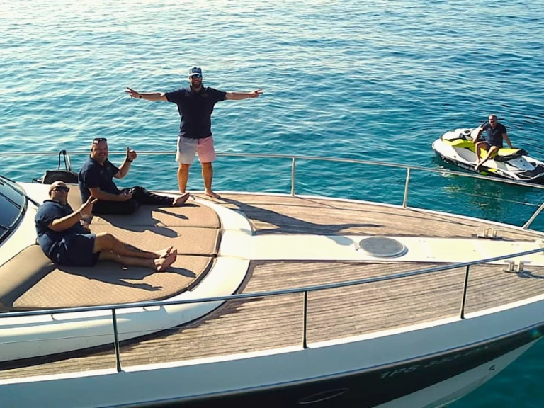 Location Yacht Ilver avec permis