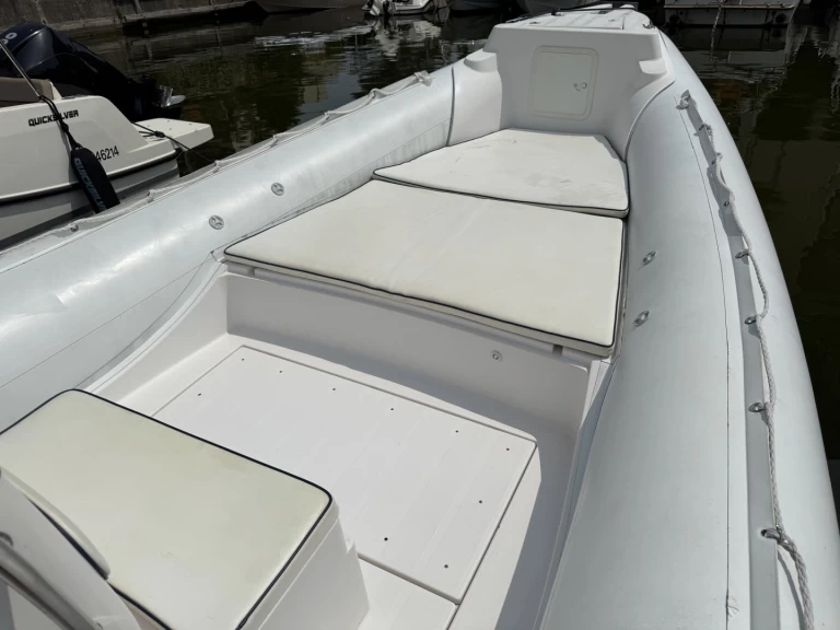 Location bateau Selva Selva D800 à Mandelieu-la-Napoule sur Samboat