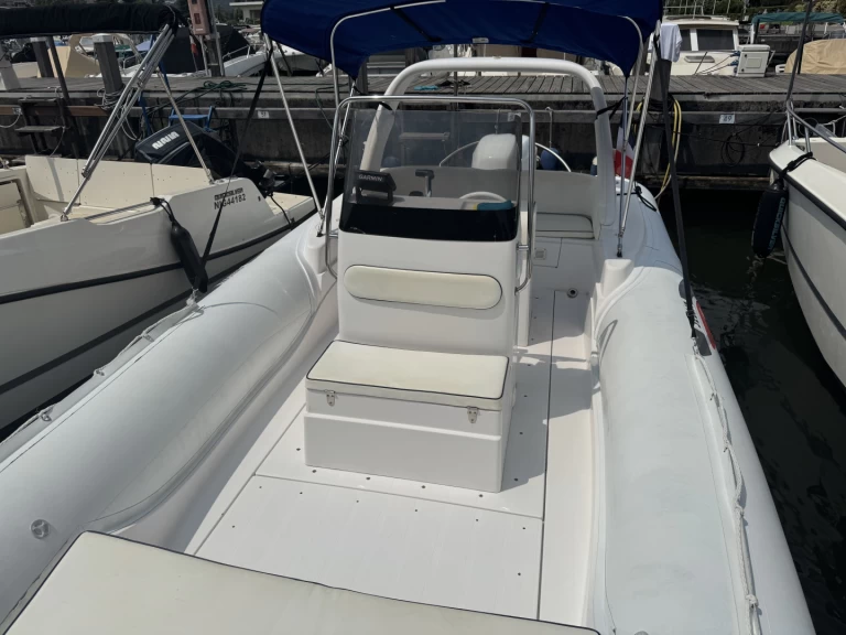 Location Semi-rigide Selva avec permis